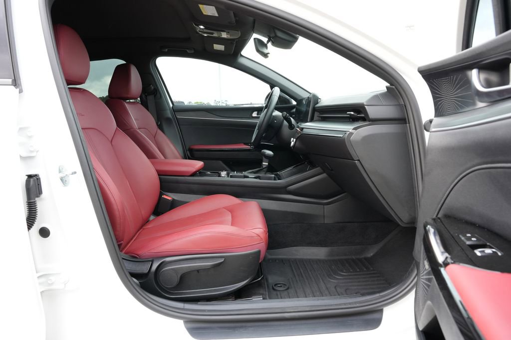 Used 2025 Kia K5 GT-Line w/ GT-Line Premium Package image 22
