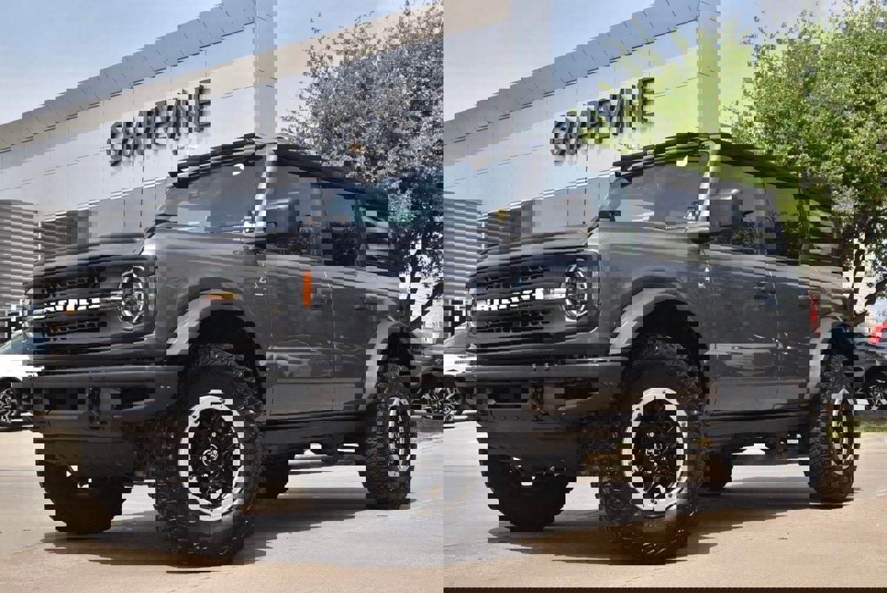 Certified 2021 Ford Bronco Black Diamond w/ Sasquatch Package image 2