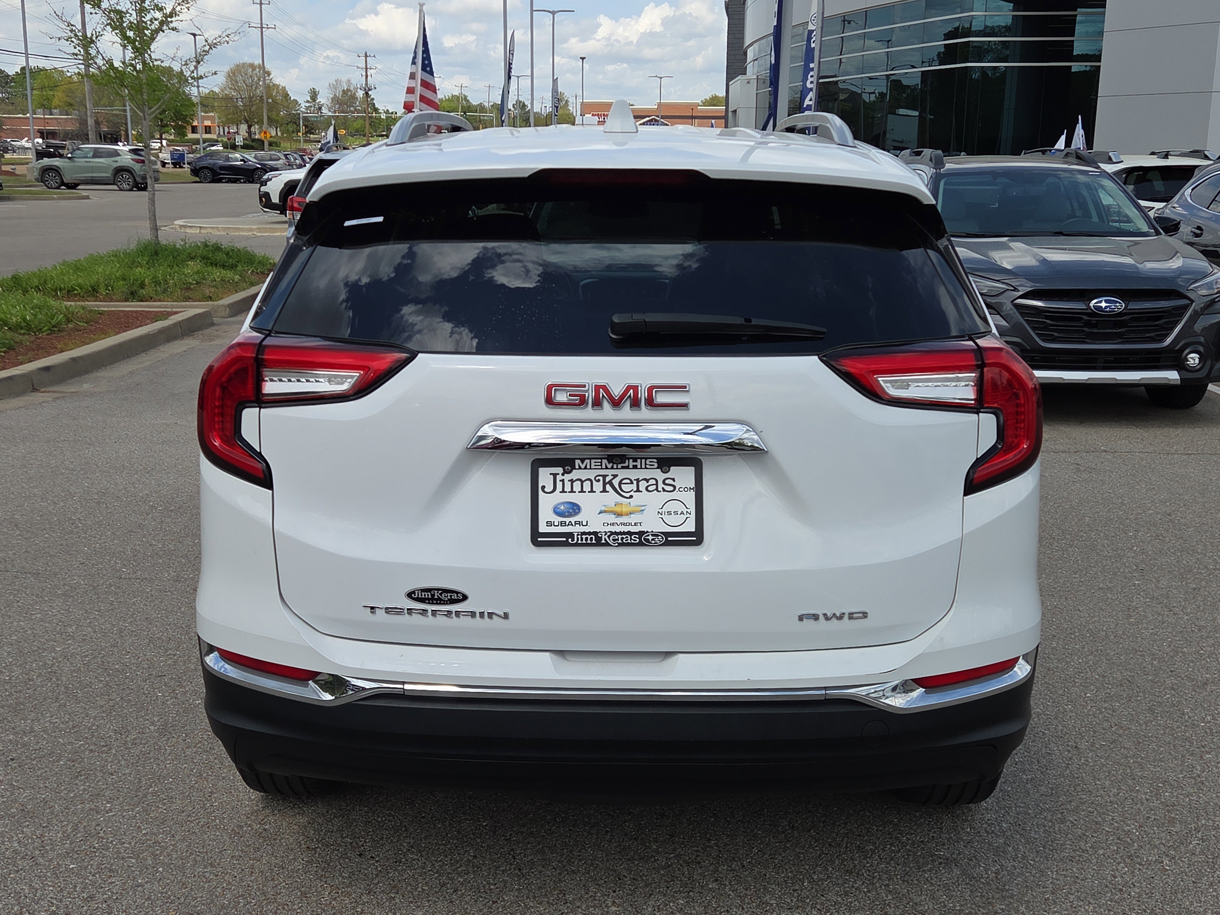 Used 2024 GMC Terrain SLT image 4