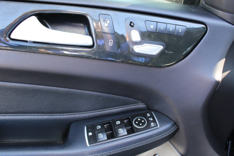 Used 2016 Mercedes-Benz GLE 350 w/ Premium Package image 16