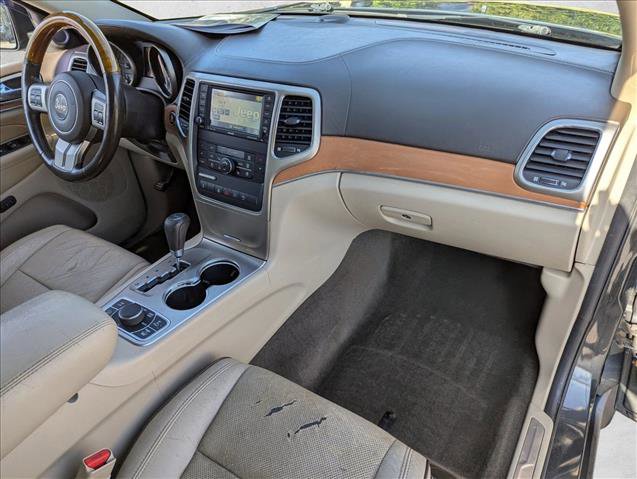 Used 2011 Jeep Grand Cherokee Overland image 22