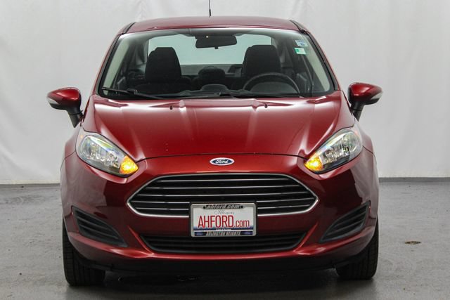 Used 2014 Ford Fiesta SE FWD image 3