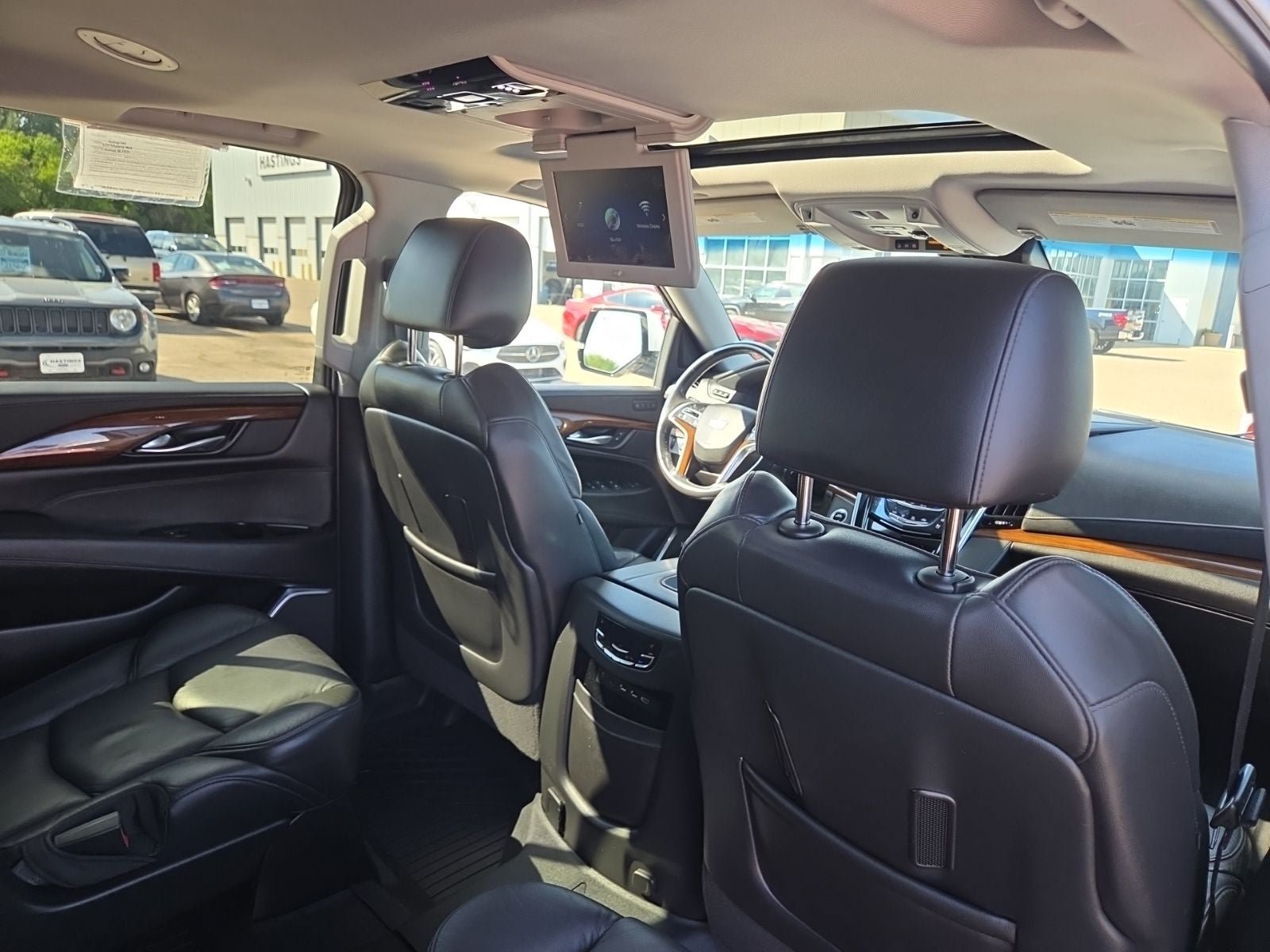 Used 2020 Cadillac Escalade ESV Premium Luxury AWD/4WD image 51