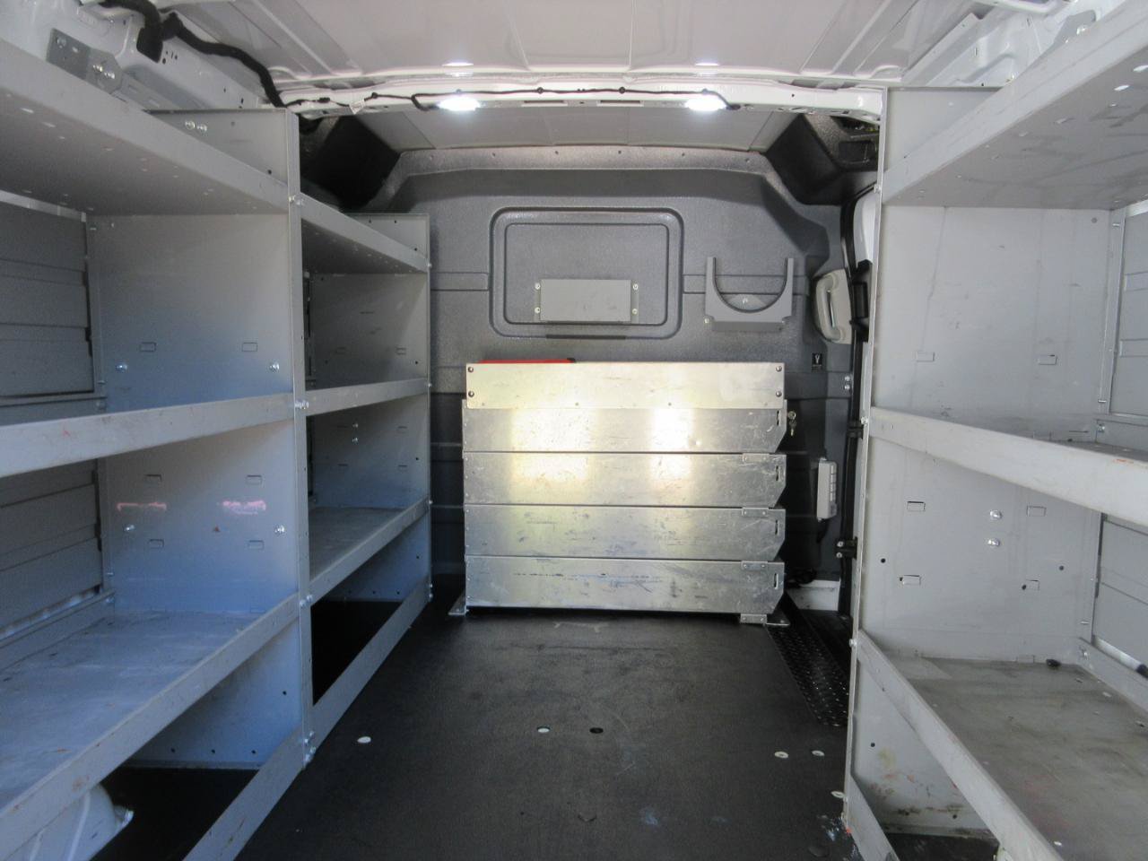 Used 2020 Ford Transit 250 Low Roof RWD image 15