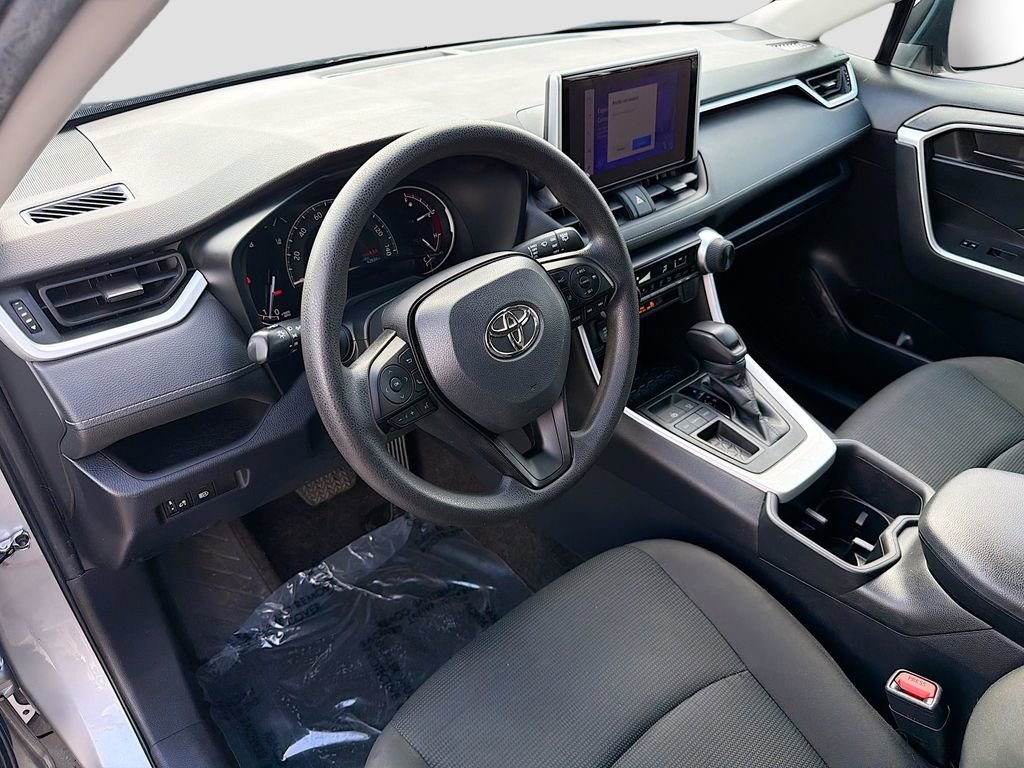 Used 2023 Toyota RAV4 LE image 24