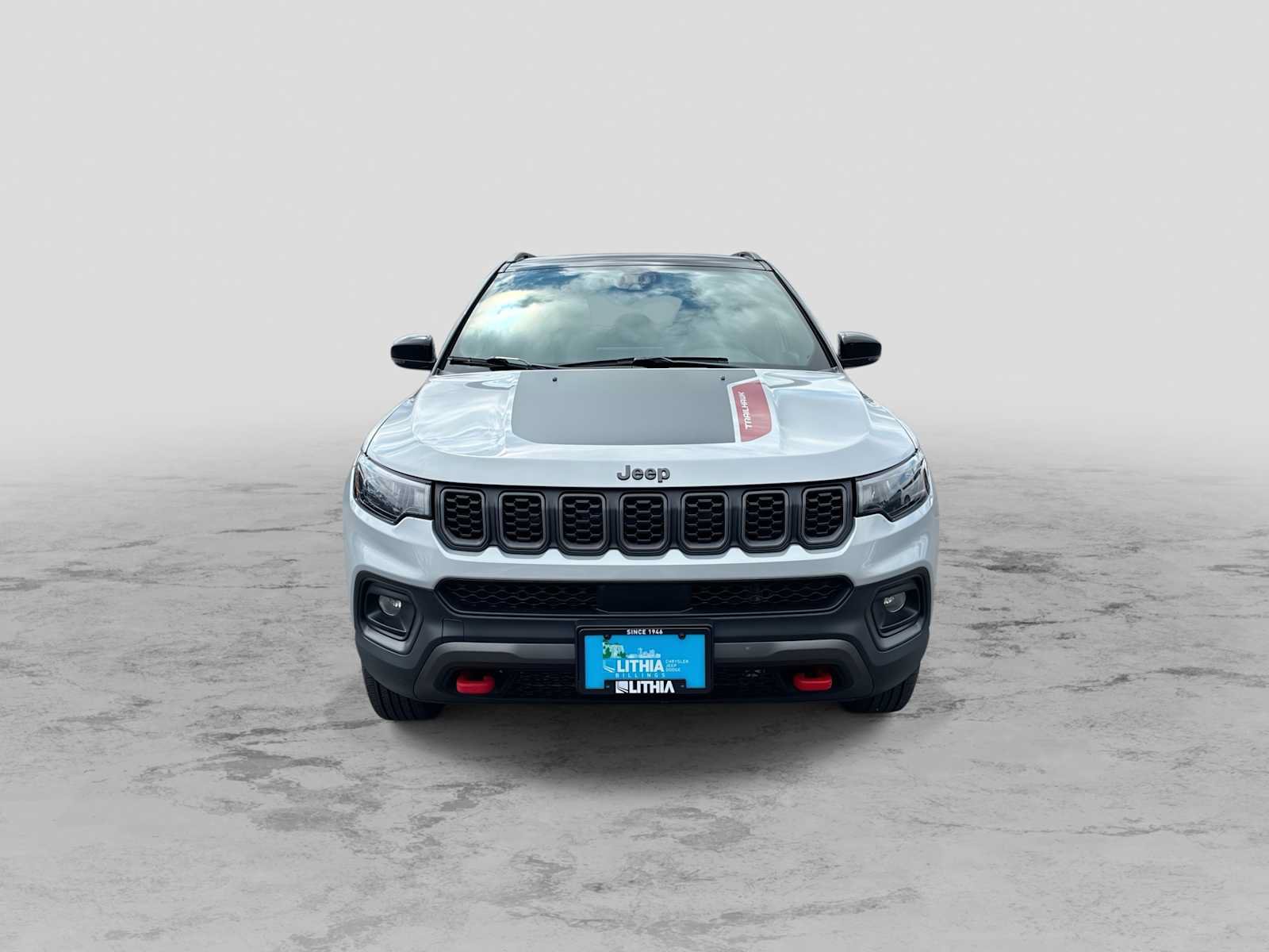 Certified 2025 Jeep Compass Trailhawk AWD/4WD image 3
