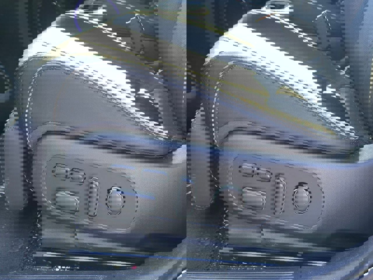 Used 2024 Hyundai Ioniq 5 Limited image 29