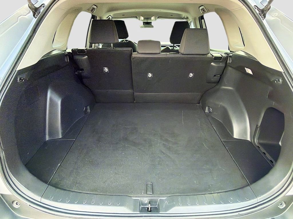 Used 2023 Toyota RAV4 LE image 11