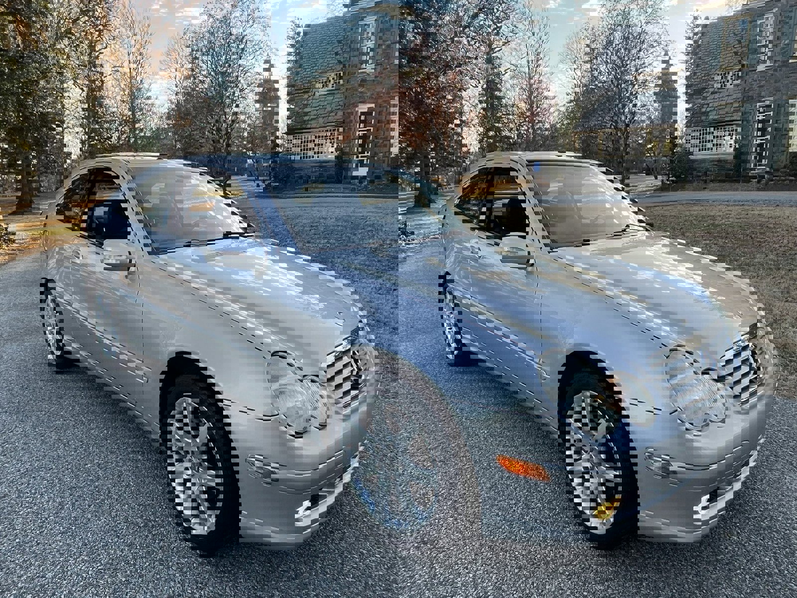 Used 2003 Mercedes-Benz C 320 Coupe image 2