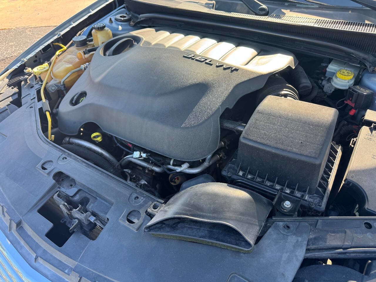 Used 2012 Chrysler 200 Limited image 19