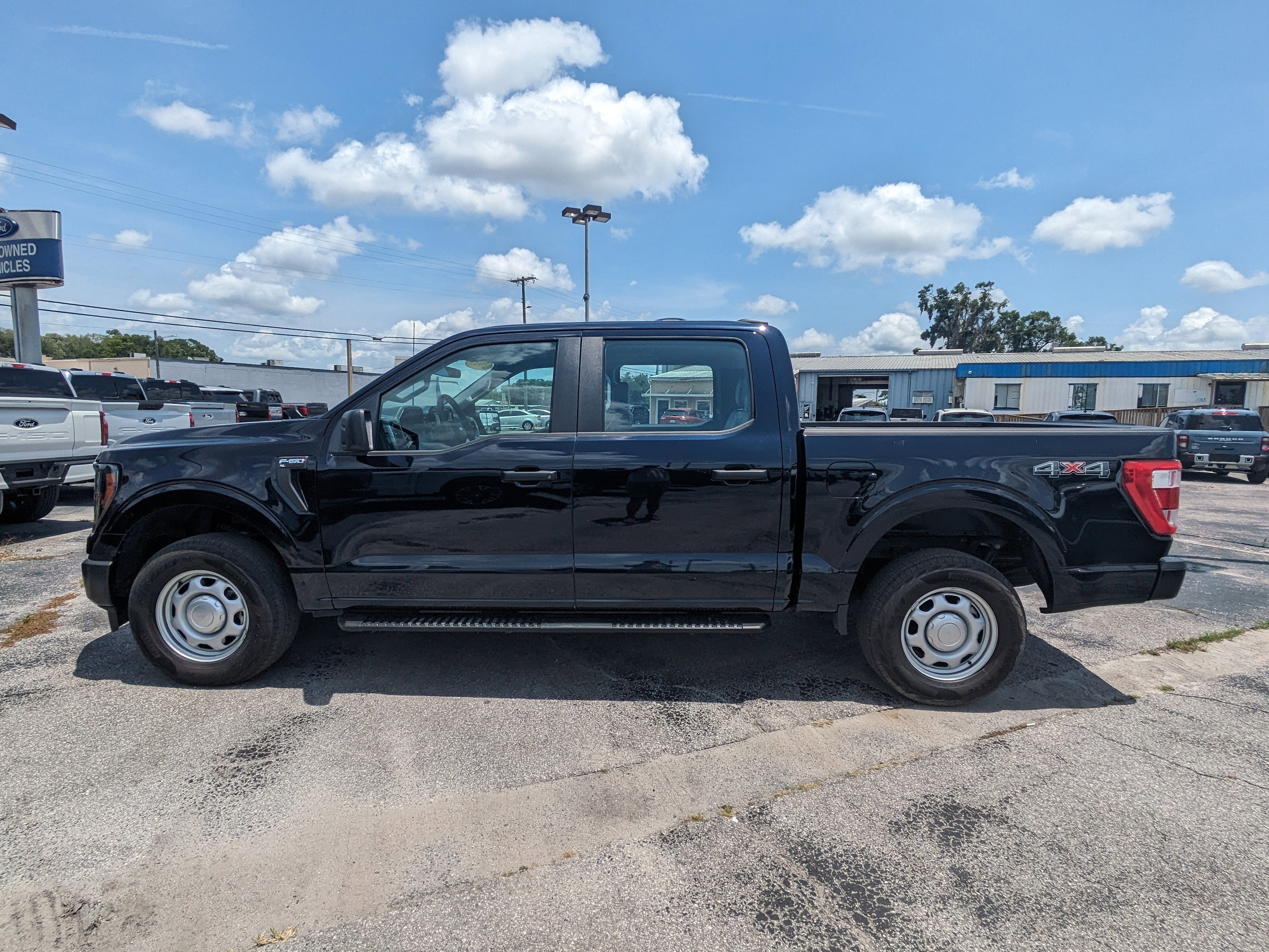 Used 2023 Ford F150 XL w/ Trailer Tow Package image 7