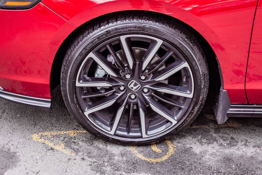 Used 2023 Honda Accord Touring image 14