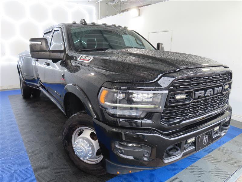 Used 2024 RAM 3500 Limited w/ Night Edition AWD/4WD image 5