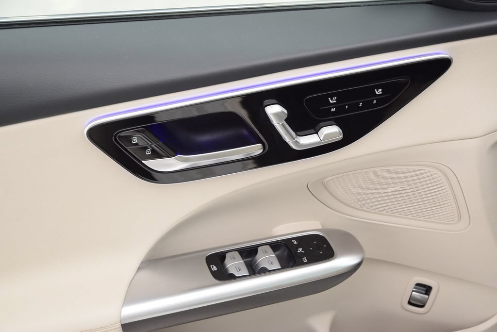 Certified 2024 Mercedes-Benz C 300 Sedan image 22