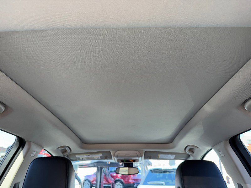 Used 2021 GMC Terrain SLT image 31