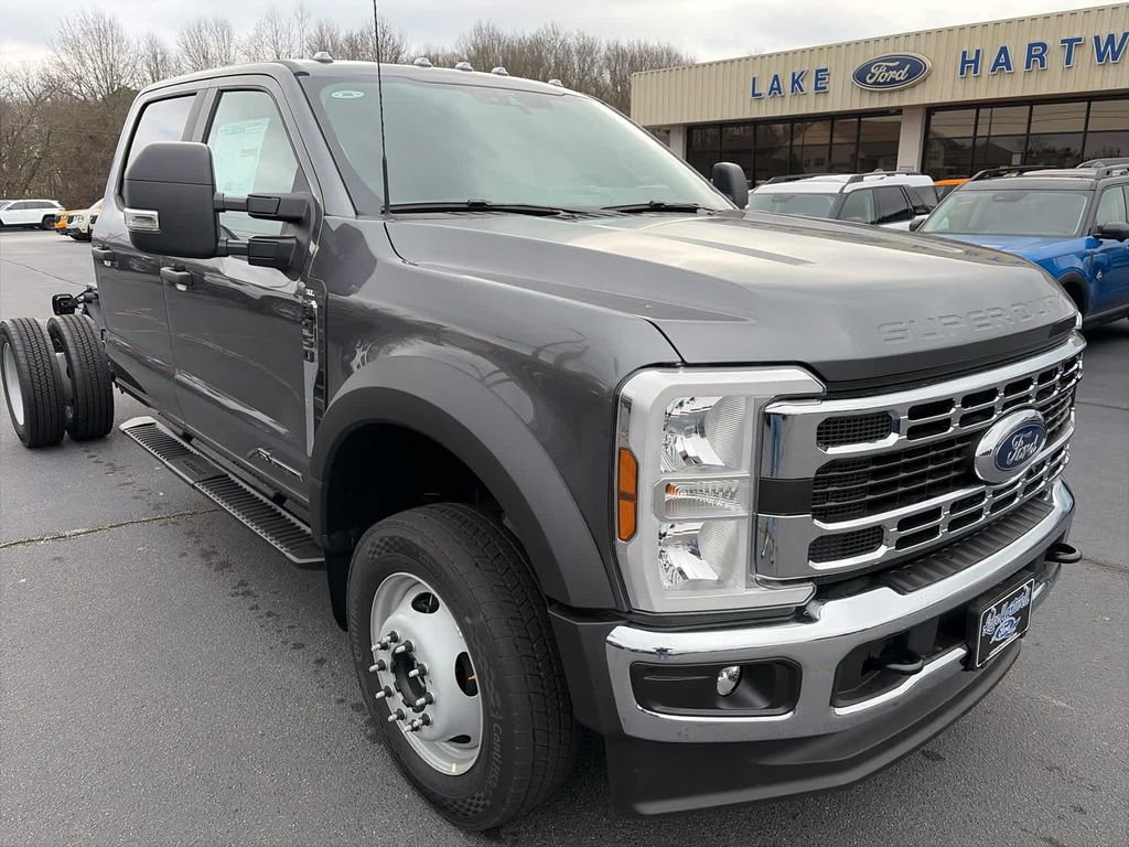 New 2026 Ford F450 XL w/ XL Chrome Package image 1