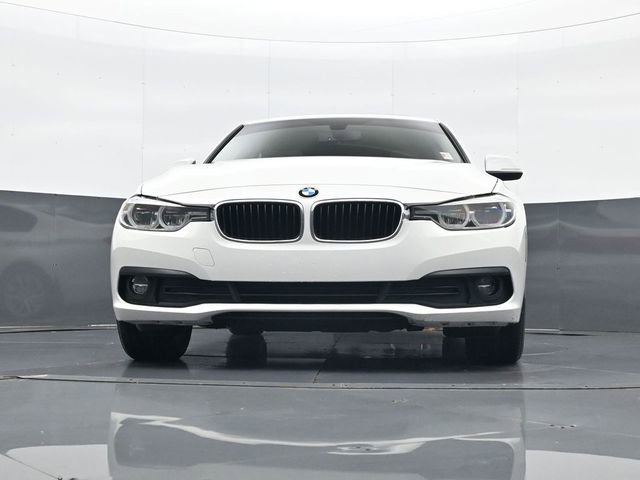 Used 2018 BMW 320i Sedan RWD image 22