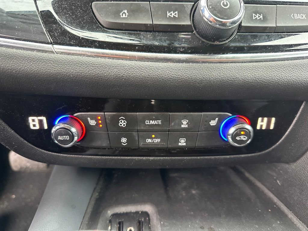 Used 2018 Buick Enclave Essence w/ Trailering Package image 18