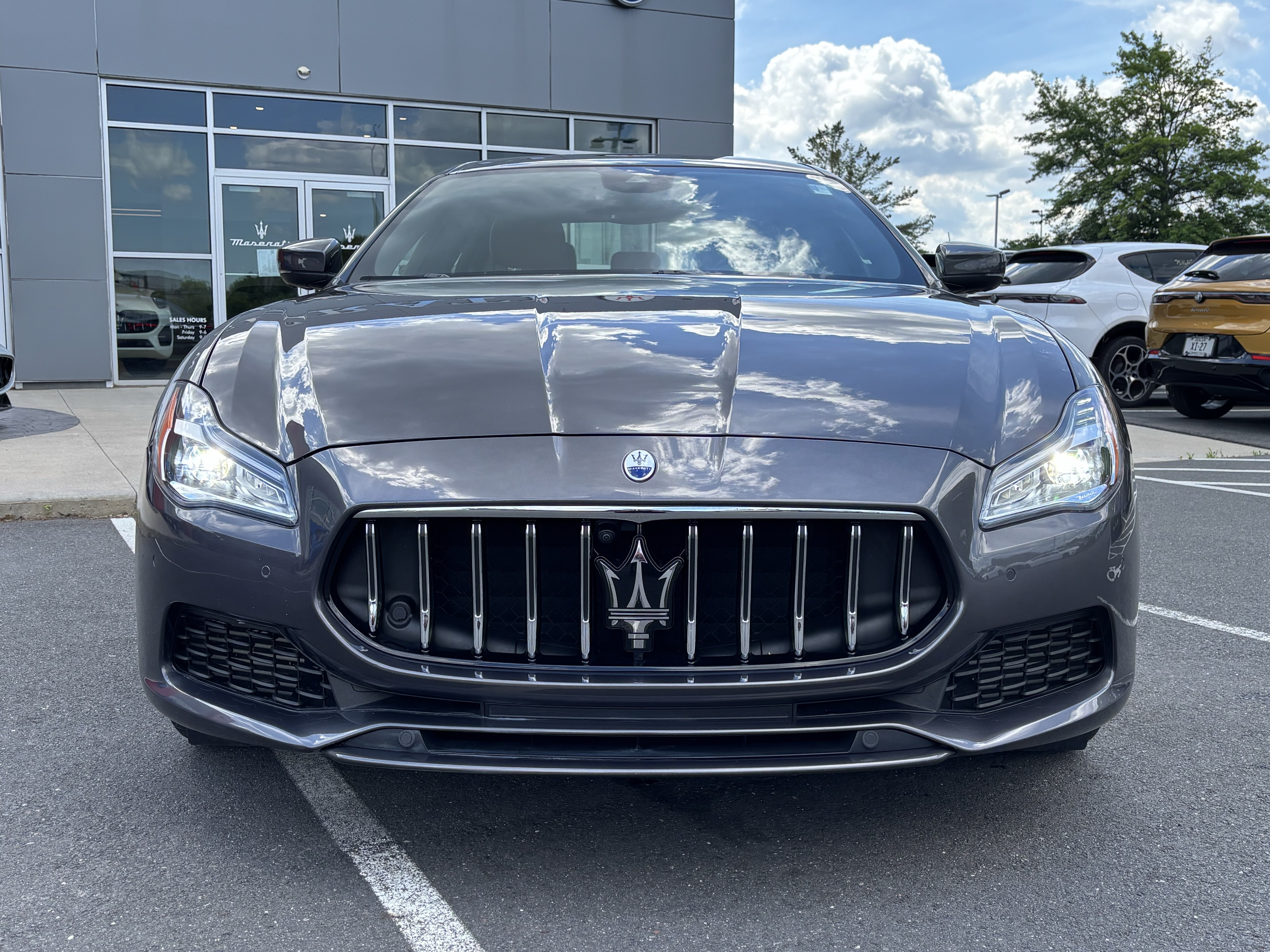 Used 2023 Maserati Quattroporte GT RWD image 12