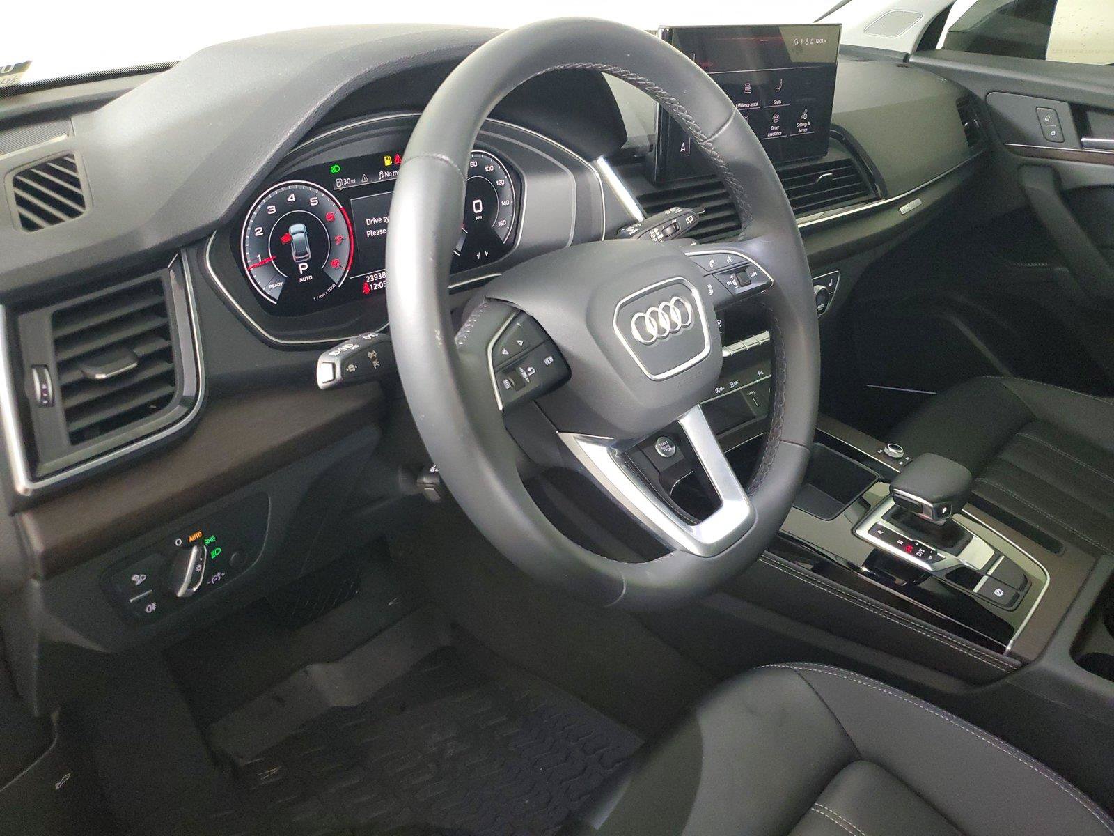Used 2023 Audi Q5 2.0T Premium Plus w/ Premium Plus Package AWD/4WD image 25