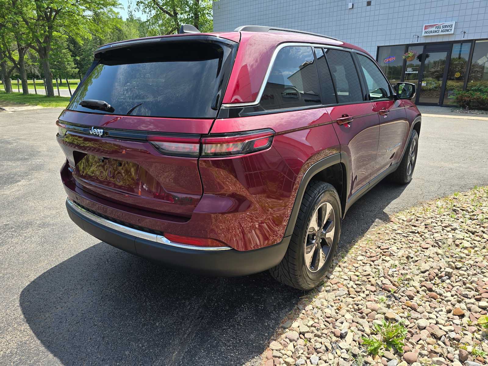 Used 2024 Jeep Grand Cherokee Limited 4xe AWD/4WD image 6