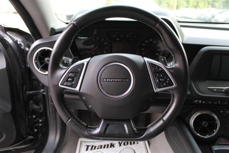 Used 2022 Chevrolet Camaro LT RWD image 14