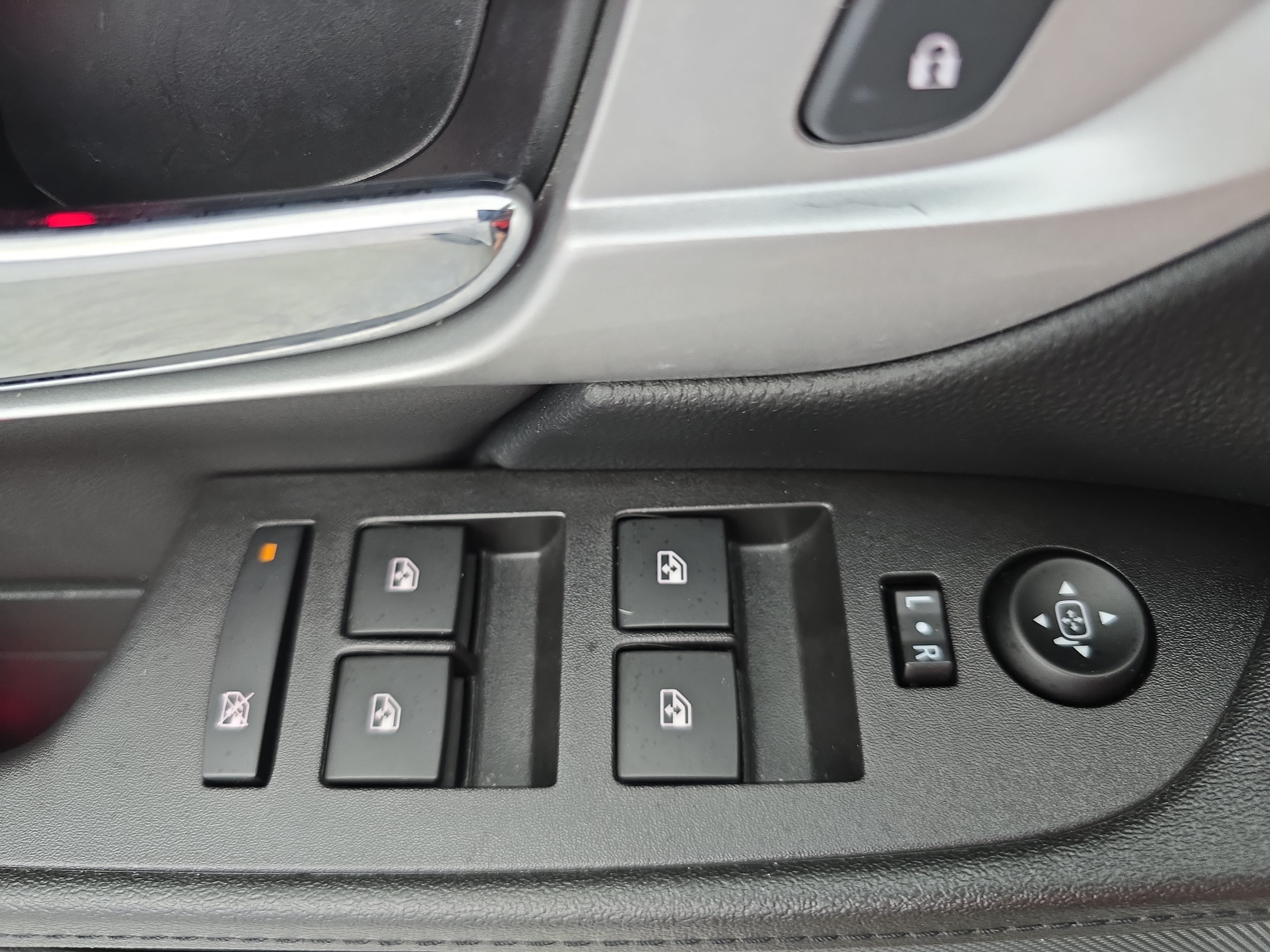 Used 2017 GMC Terrain Denali FWD image 28