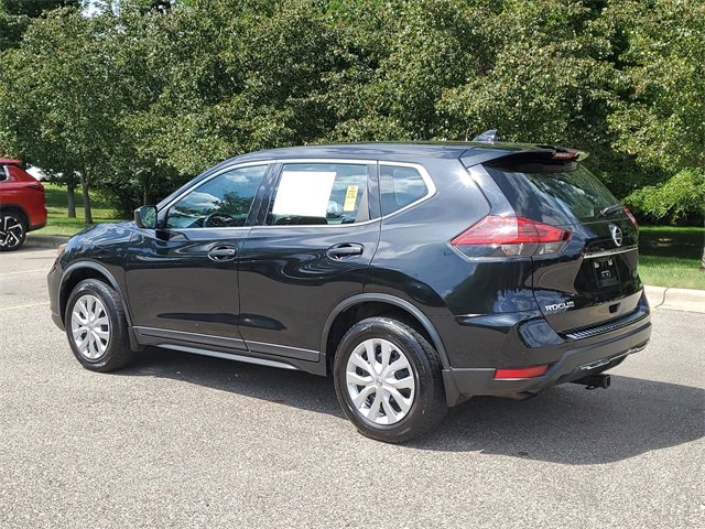Used 2018 Nissan Rogue S image 3