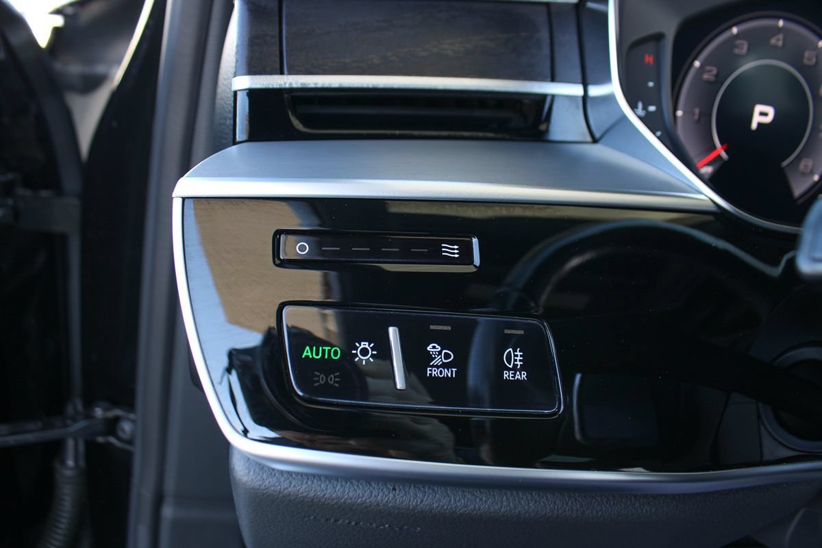 Used 2020 Audi A8 L 4.0T w/ Executive Package AWD/4WD image 37
