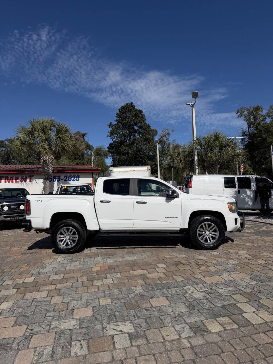 Used 2016 GMC Canyon SLT AWD/4WD image 4