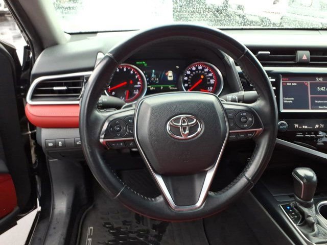 Used 2018 Toyota Camry XSE FWD image 7