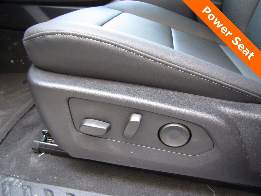 New 2026 Chevrolet Colorado LT w/ LT Convenience Package AWD/4WD image 6