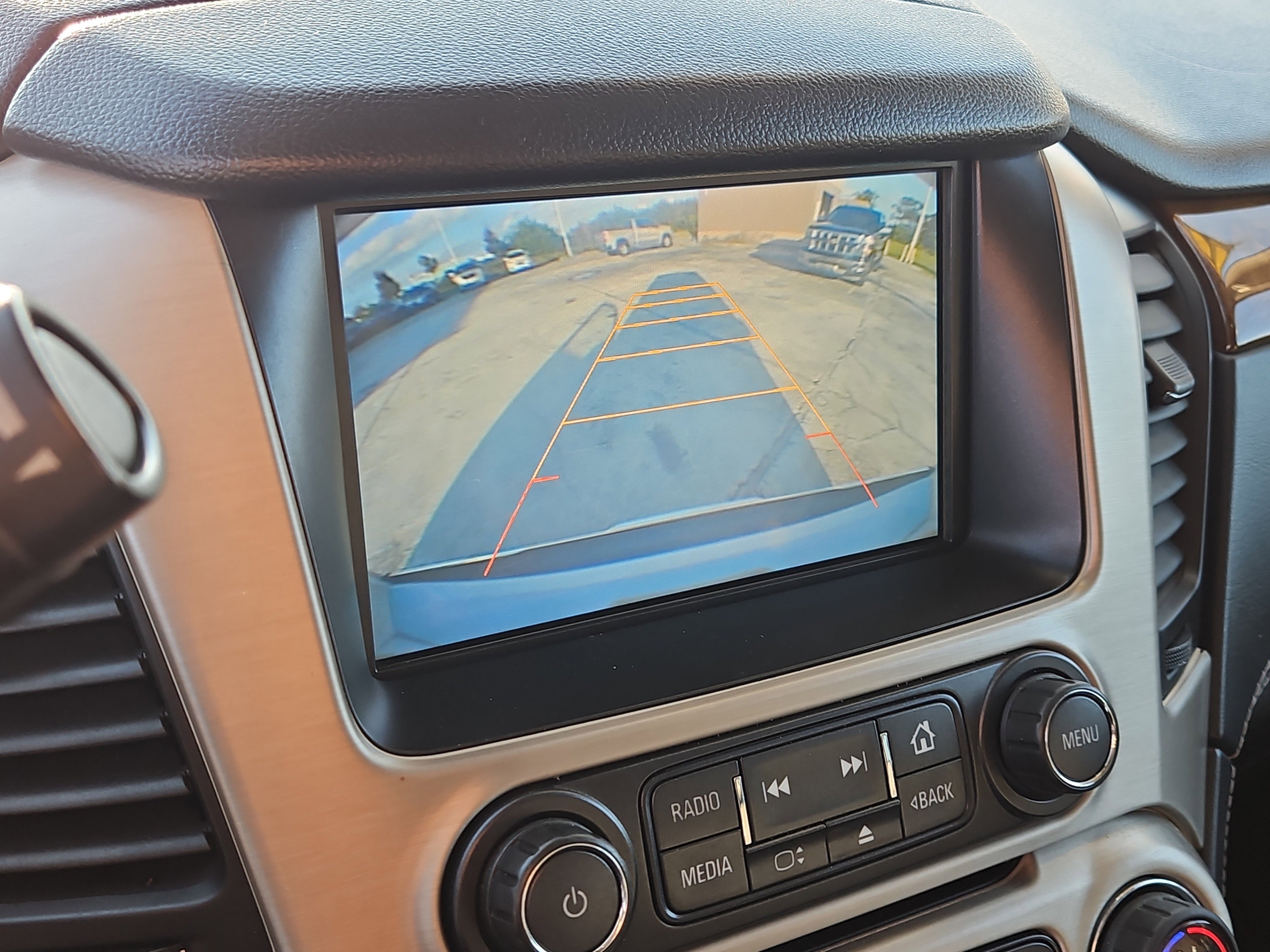 Used 2015 GMC Yukon Denali w/ Premium Package image 23