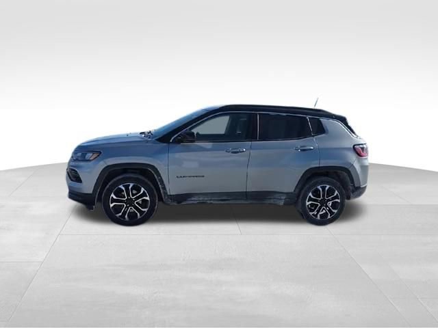 Used 2022 Jeep Compass Limited image 8