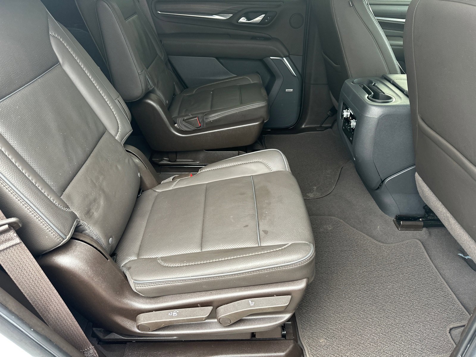 Used 2022 GMC Yukon Denali image 16