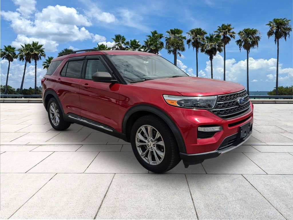 Certified 2022 Ford Explorer XLT w/ Equipment Group 202A image 1