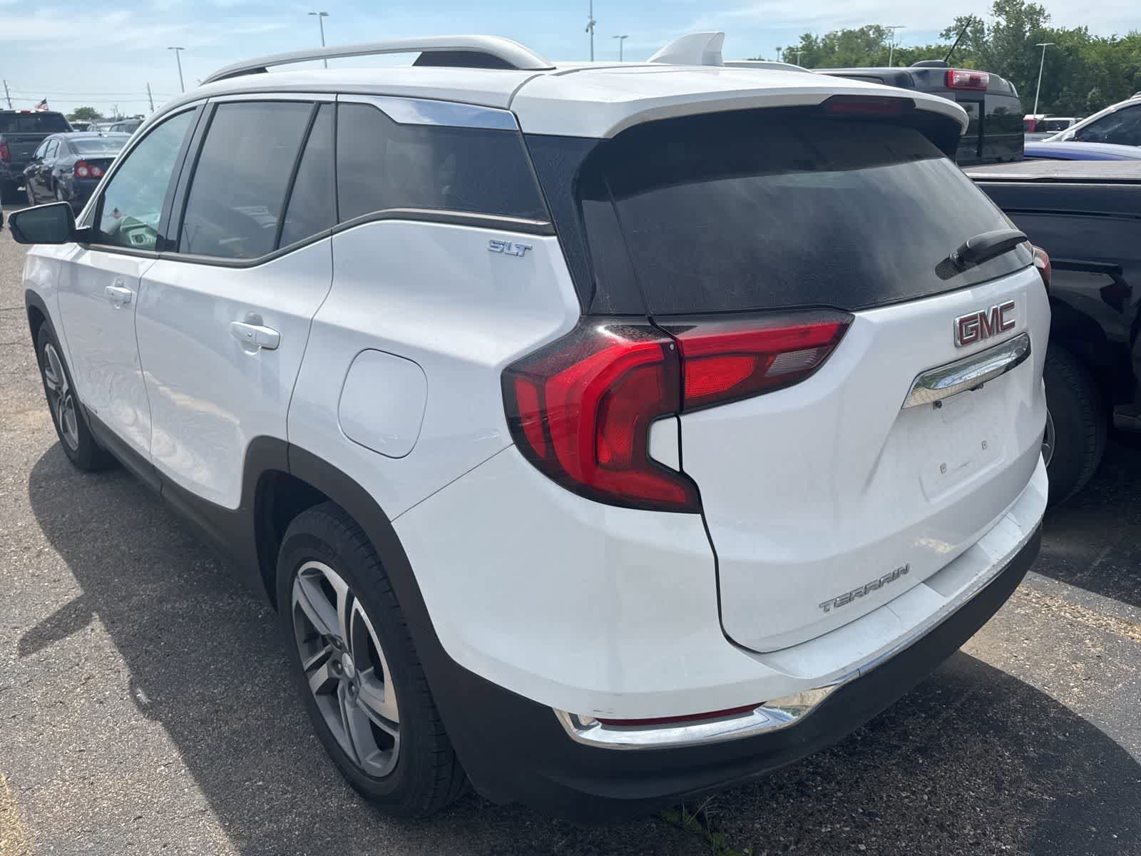 Used 2021 GMC Terrain SLT FWD image 13