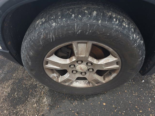 Used 2010 GMC Acadia SLE image 8