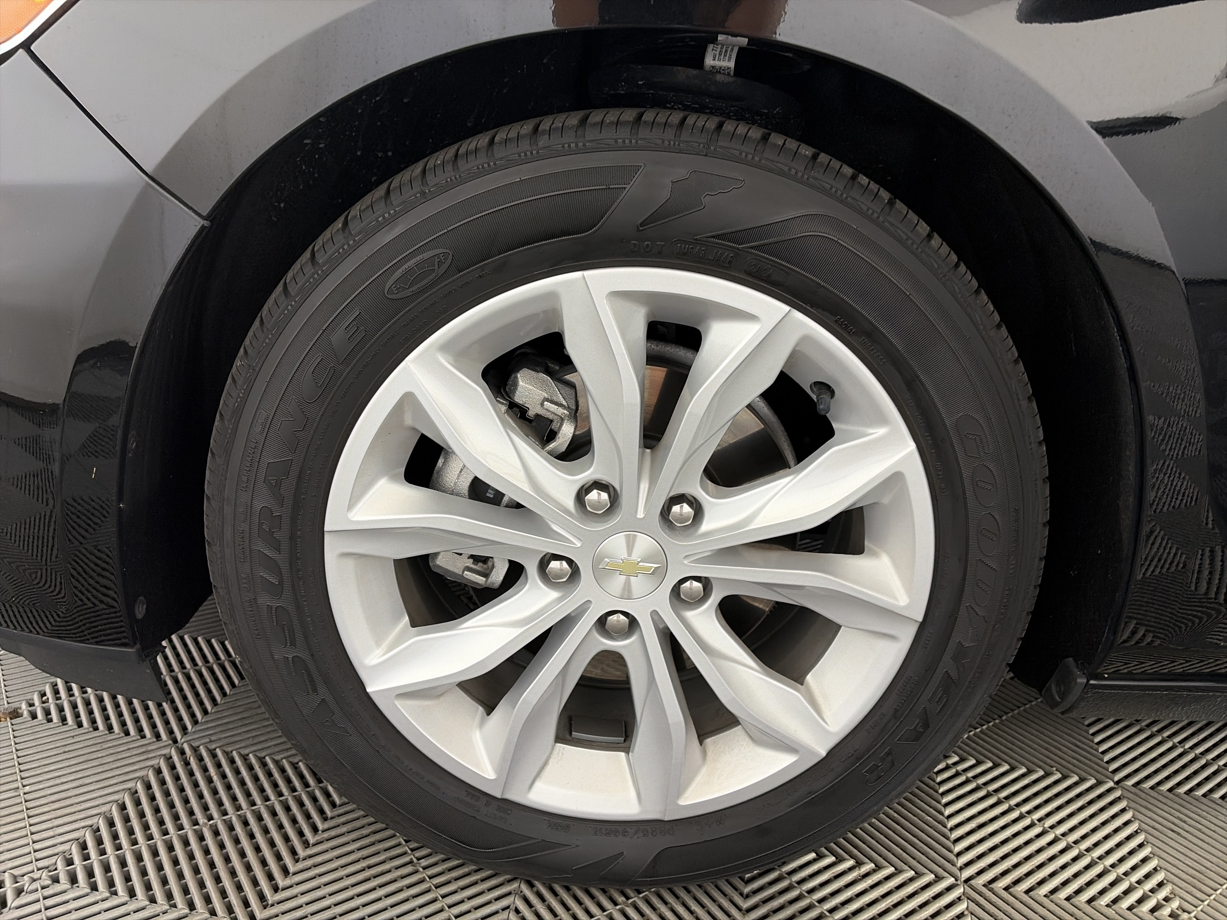 Used 2024 Chevrolet Malibu LT FWD image 13