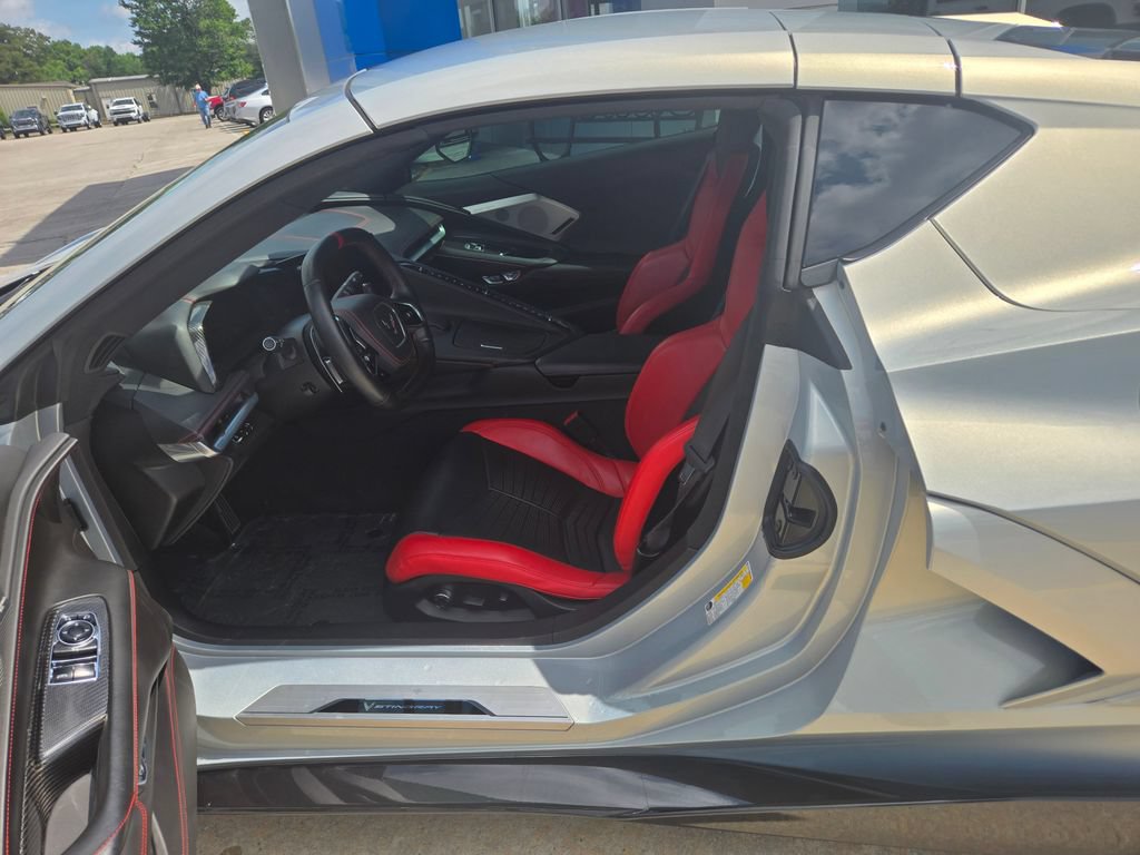 Used 2021 Chevrolet Corvette Stingray Premium Cpe w/ Z51 Performance Package RWD image 6