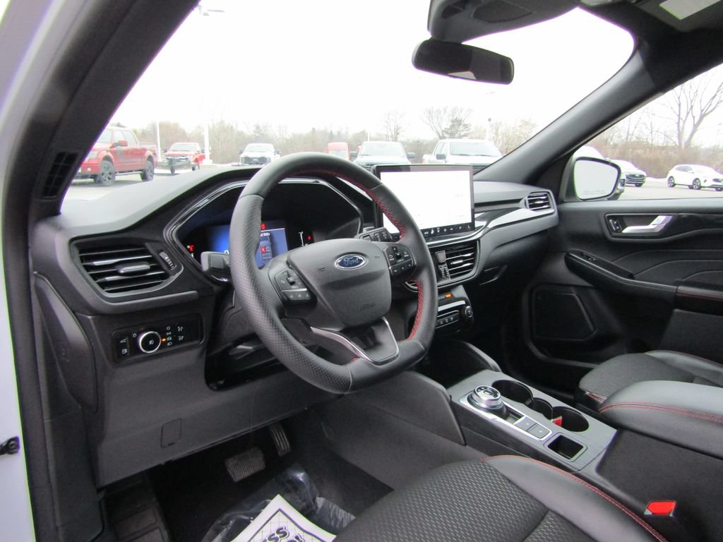 Used 2025 Ford Escape ST-Line Select w/ Tech Pack #1 AWD/4WD image 10