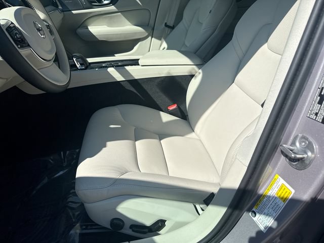 Certified 2026 Volvo V60 B5 Cross Country Plus w/ Protection Package Premier AWD/4WD image 17