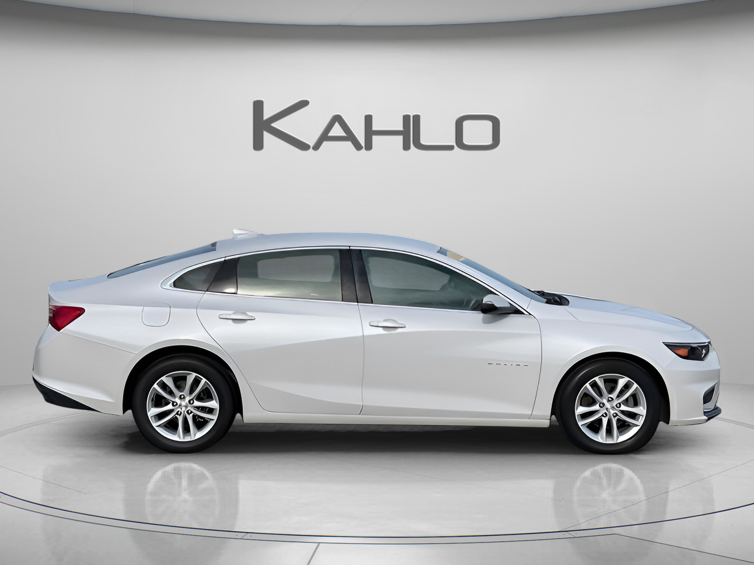 Used 2017 Chevrolet Malibu LT FWD image 5