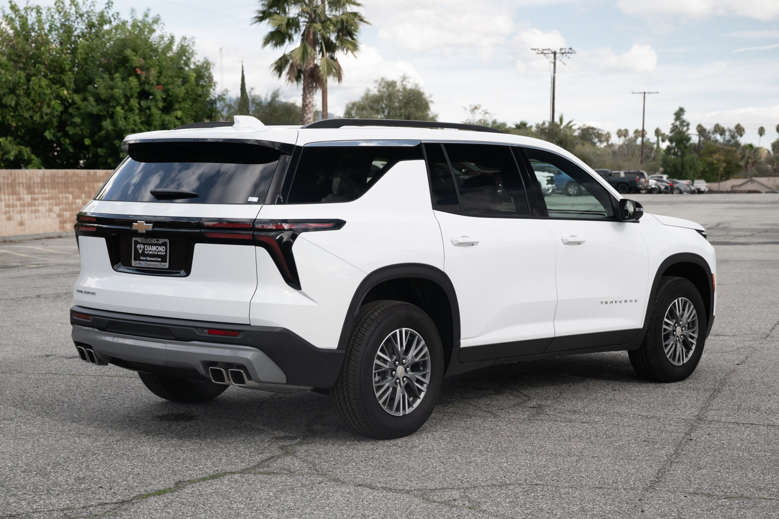 New 2026 Chevrolet Traverse LT w/ Driver Confidence Package image 4