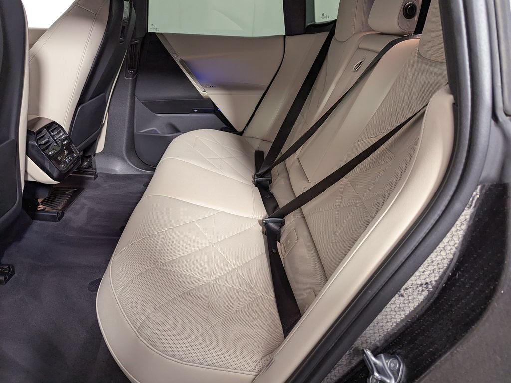 Certified 2023 BMW iX xDrive50 w/ Sport Package AWD/4WD image 41