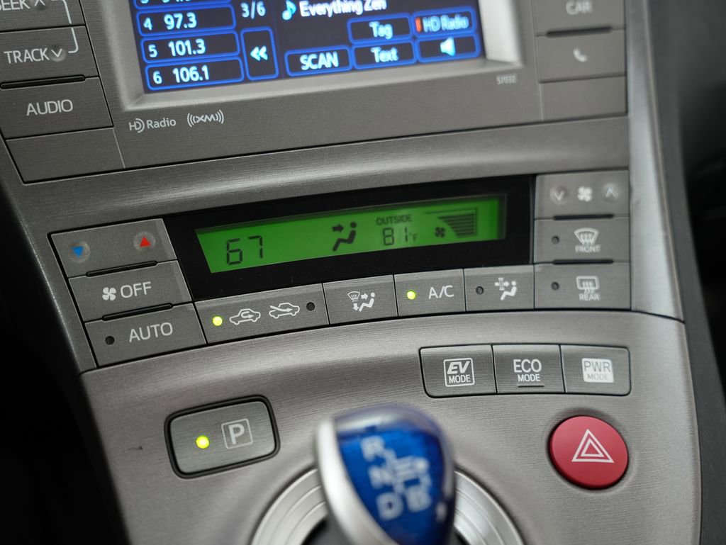 Used 2012 Toyota Prius Three image 25