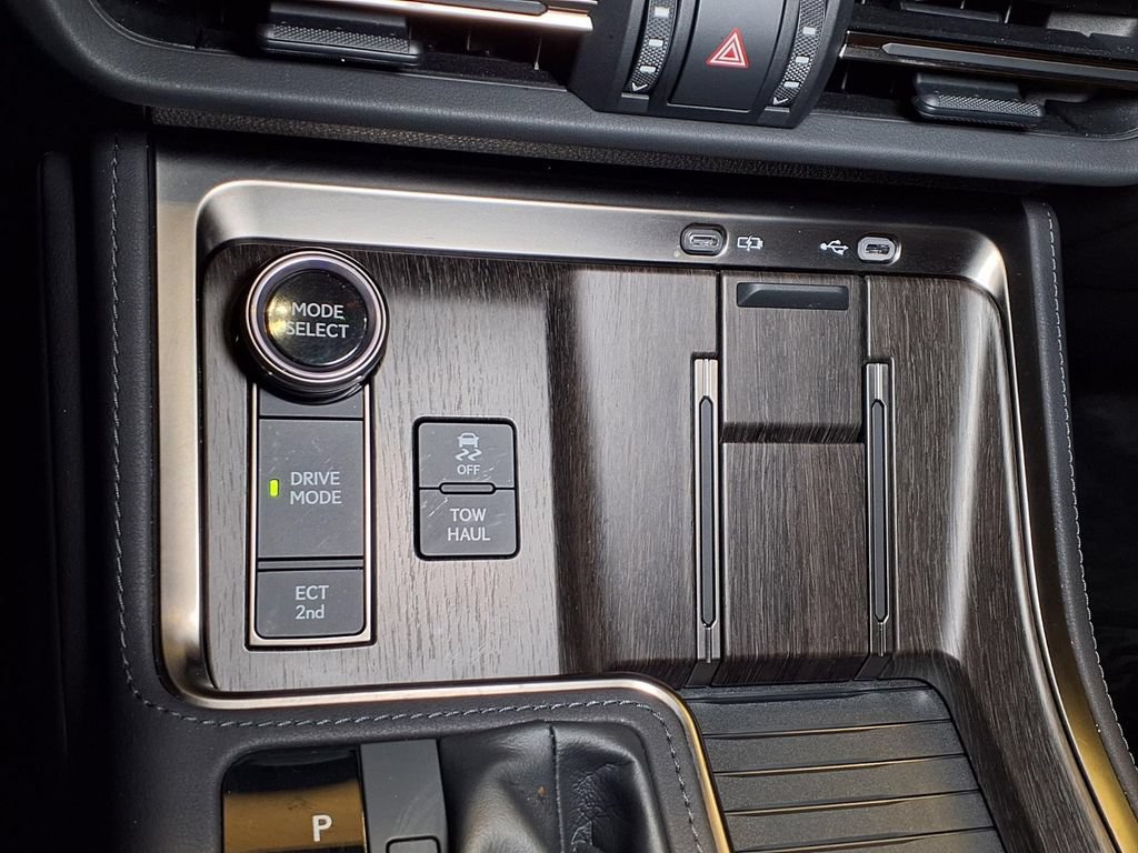 Used 2024 Lexus GX 550 w/ Accessory Package (Z1) AWD/4WD image 5