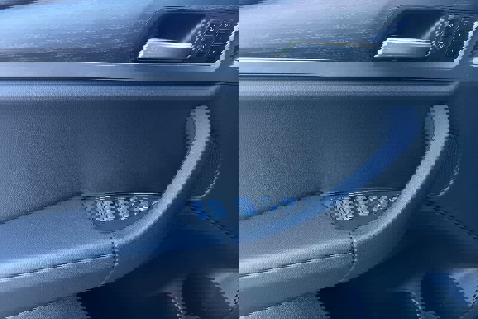 Certified 2023 BMW X3 xDrive30i w/ Premium Package image 14