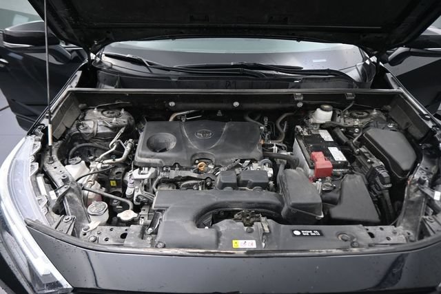 Used 2024 Toyota RAV4 XLE FWD image 12