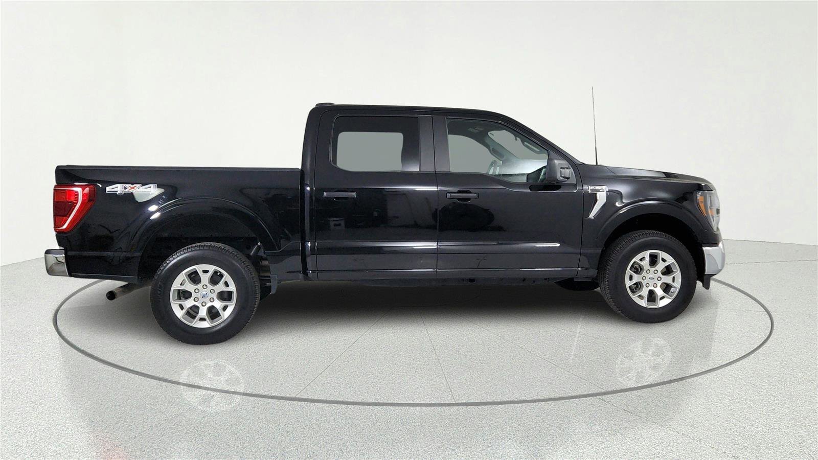 Used 2023 Ford F150 XLT AWD/4WD image 6